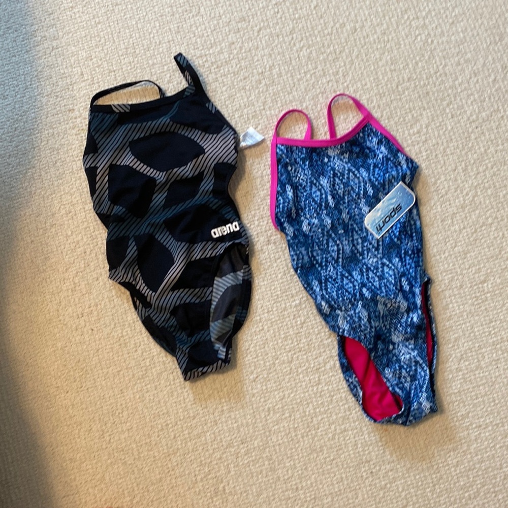Bundle of 2 swim suits. SIZE 28